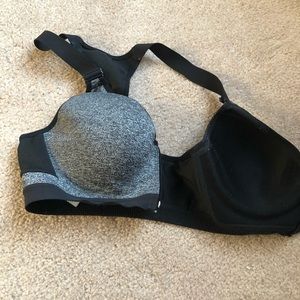 VS sports Bra